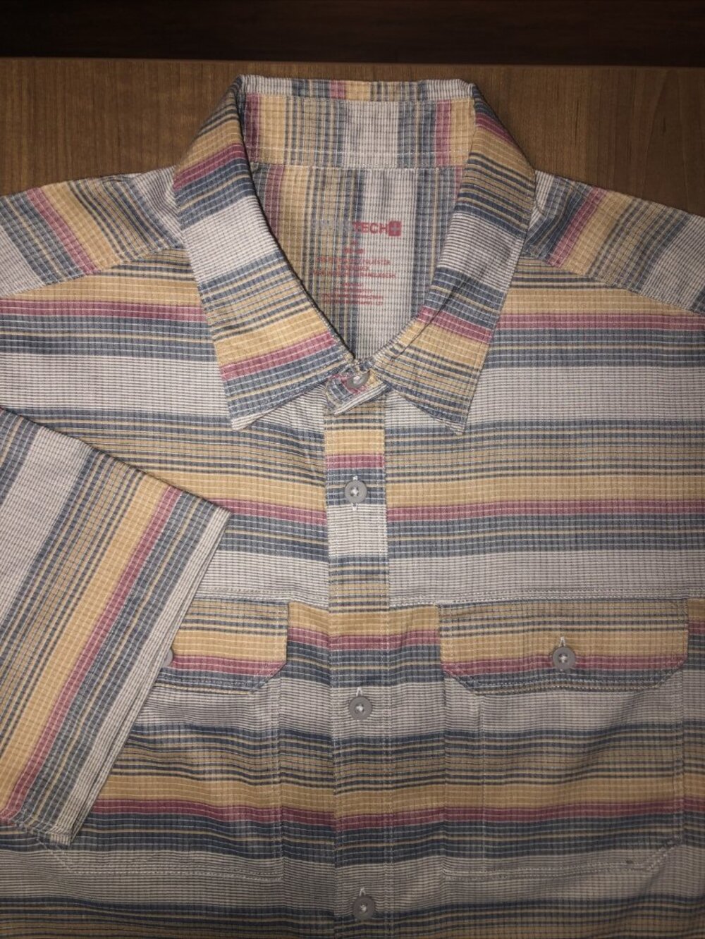 Swiss Tech Mens Size M 38-40 Short Sleeve Check Button Up Red Yellow Gray Shirt